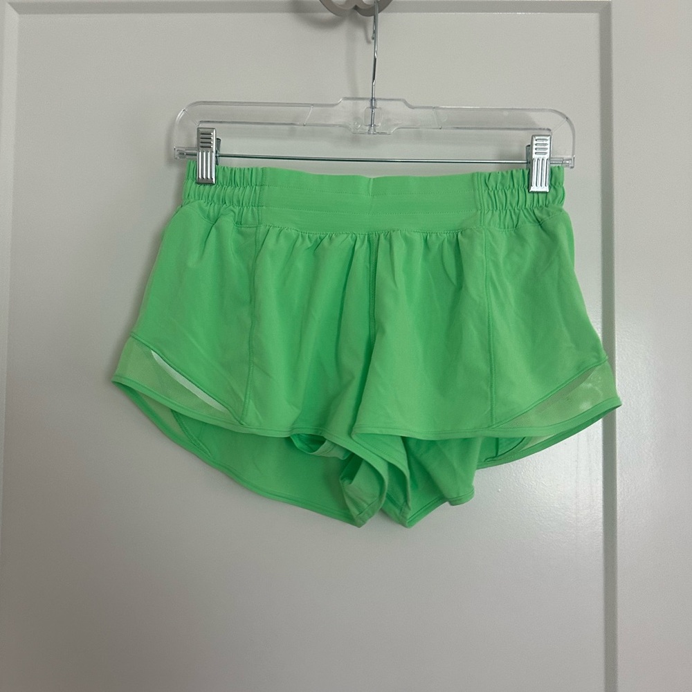 Lululemon Hotty Hot Low Rise 2.5 Shorts